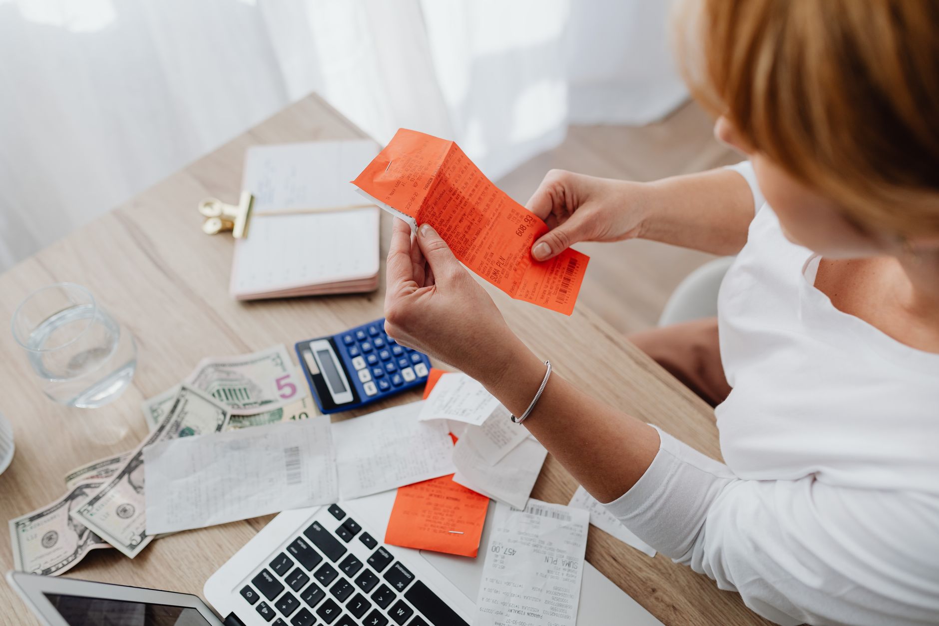 Read more about the article Automation Costs 2026: Hidden Expenses & ROI Breakdown